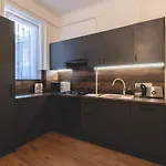 Lejlighed Andrassy Elegance 2bd Hideaway