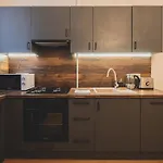 Andrassy Elegance 2bd Hideaway *