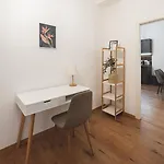 Andrassy Elegance 2bd Hideaway Lejlighed