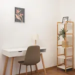 Andrassy Elegance 2bd Hideaway Appartamento *