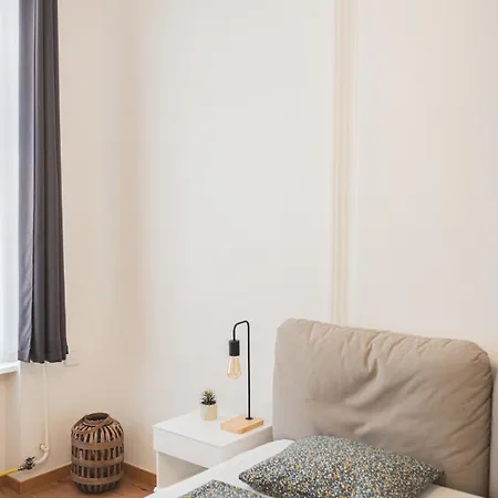 Andrassy Elegance 2bd Hideaway Apartment Budapest