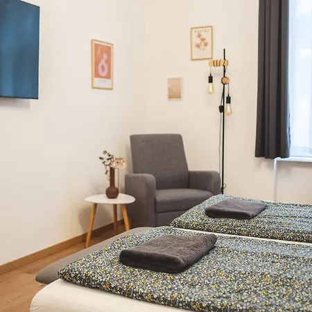 Andrassy Elegance 2bd Hideaway