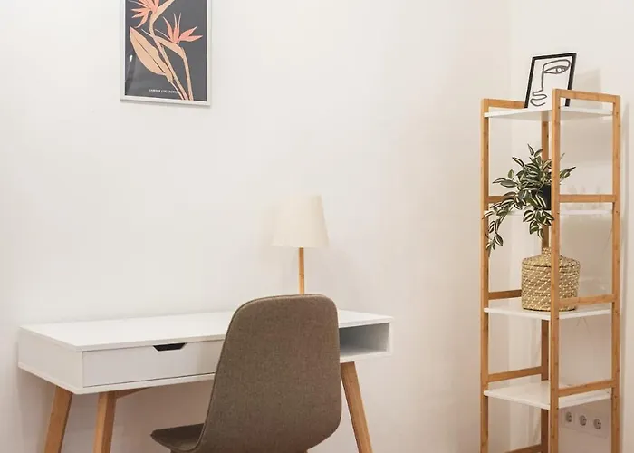 Andrassy Elegance 2bd Hideaway Appartement *