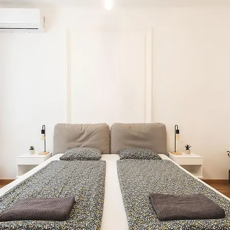 Lägenhet Andrassy Elegance 2bd Hideaway Budapest