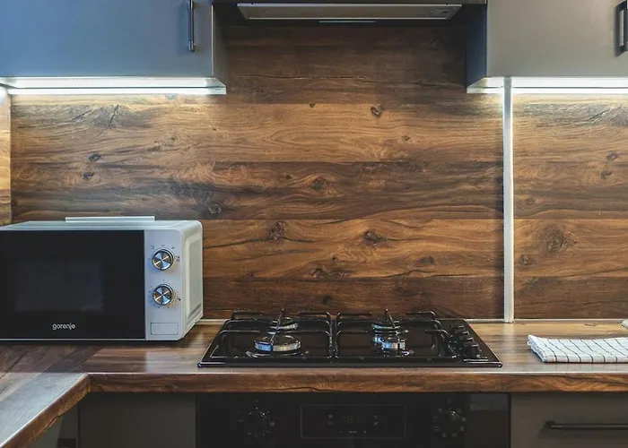 Andrassy Elegance 2bd Hideaway Appartement *